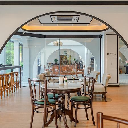 Anona Beachfront Phuket Resort-Sha Extra Plus Patong Dış mekan fotoğraf