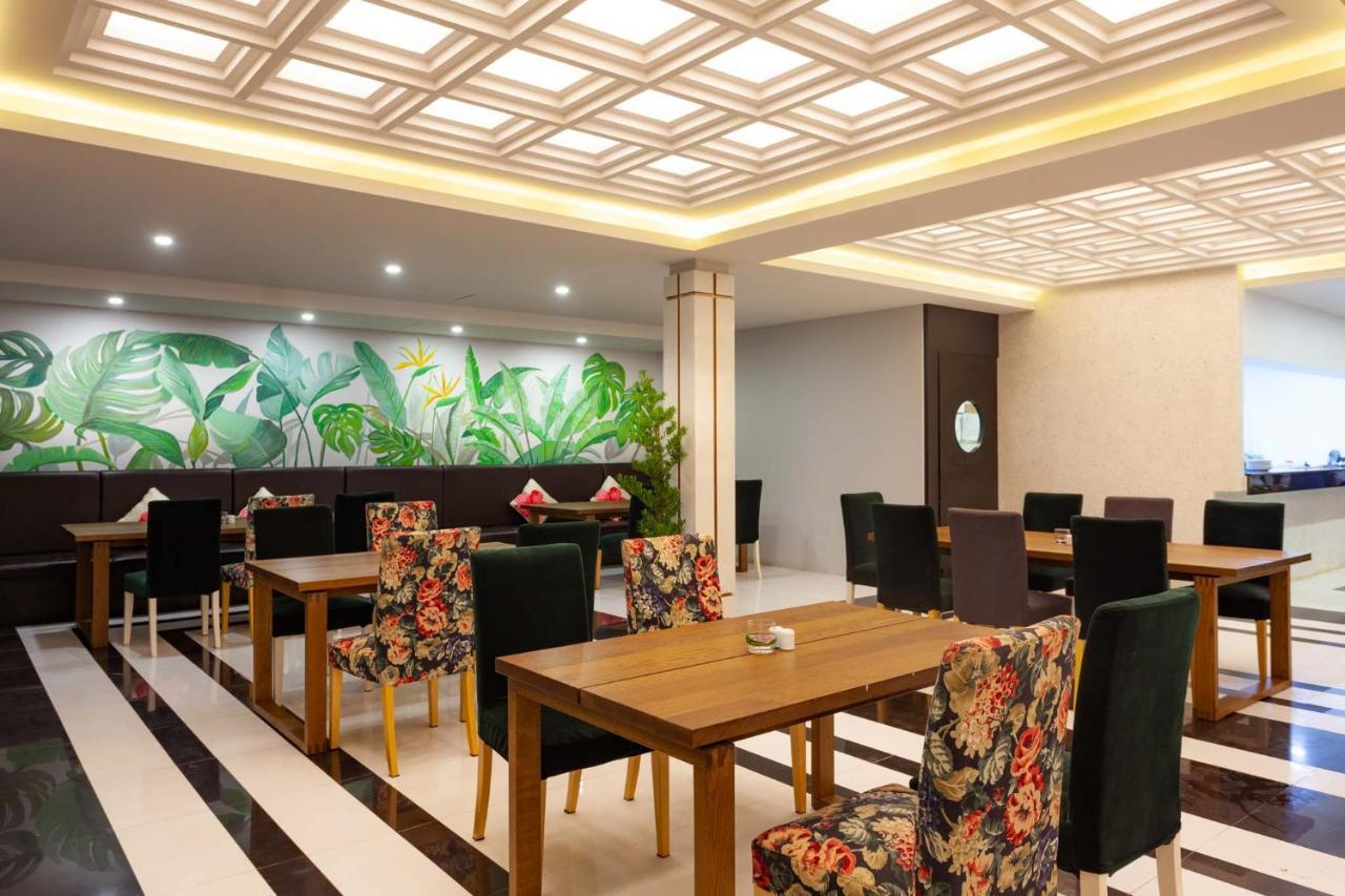 Anona Beachfront Phuket Resort-Sha Extra Plus Patong Dış mekan fotoğraf