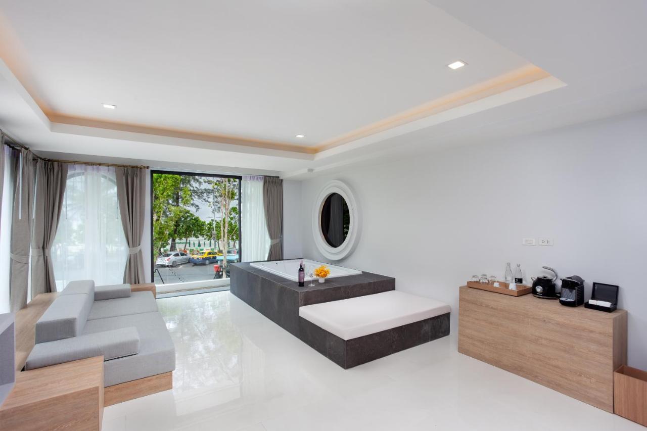 Anona Beachfront Phuket Resort-Sha Extra Plus Patong Dış mekan fotoğraf